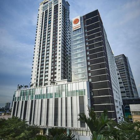 Amari Johor Bahru Exterior foto Amata Riverview Hotel