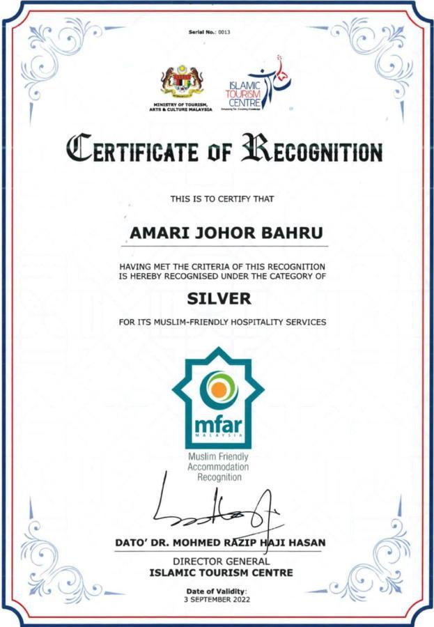 Amari Johor Bahru Exterior foto A certificate of recognition for Muslim-friendly hospitality services